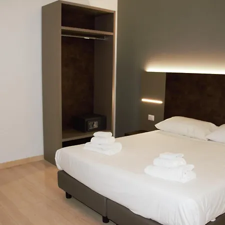 Domus Dea By Trinita 4* Rom