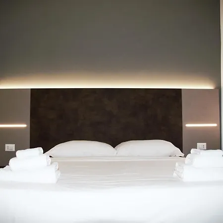 Gasthof Domus Dea By Trinita Rom