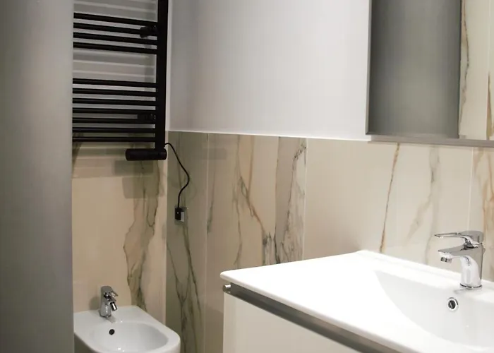 Affittacamere Domus Dea By Trinità 4*