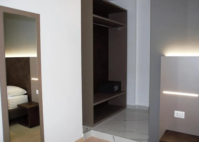 Domus Dea By Trinità Affittacamere 4*