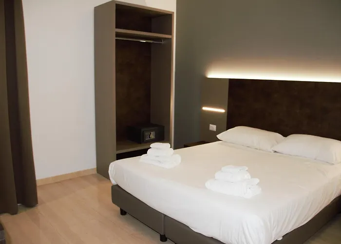 Domus Dea By Trinità Affittacamere 4*